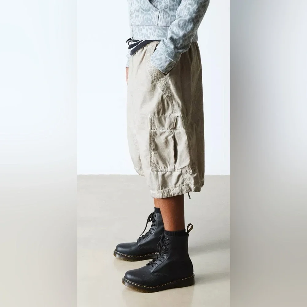 Dr. Martens Pascal Virginia Soft Leather Boots - Picture 2 of 6